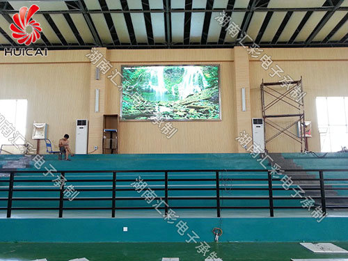 室內(nèi)表貼D3.91全彩色LED顯示屏